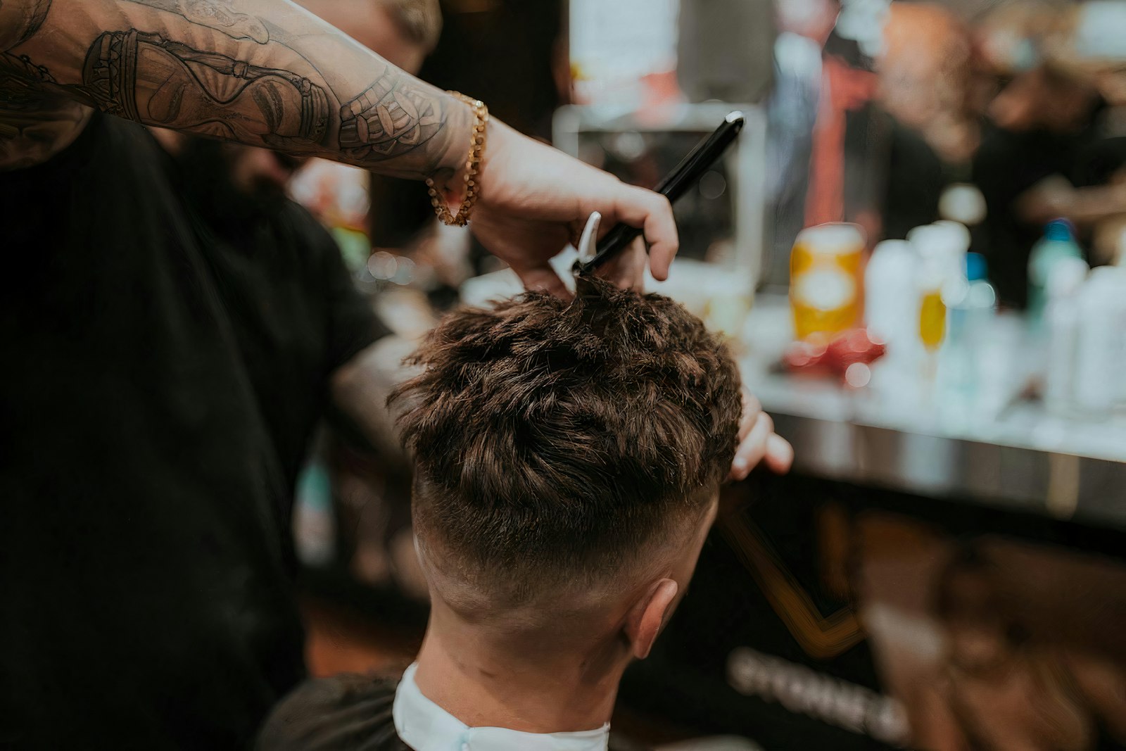 Vibe Cuts interior